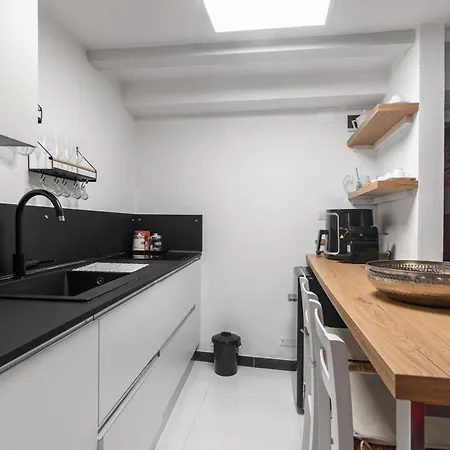 Apartment Monolocale A 50 Metri Dal Mare *