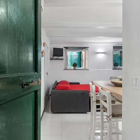 Apartment Monolocale A 50 Metri Dal Mare Camogli